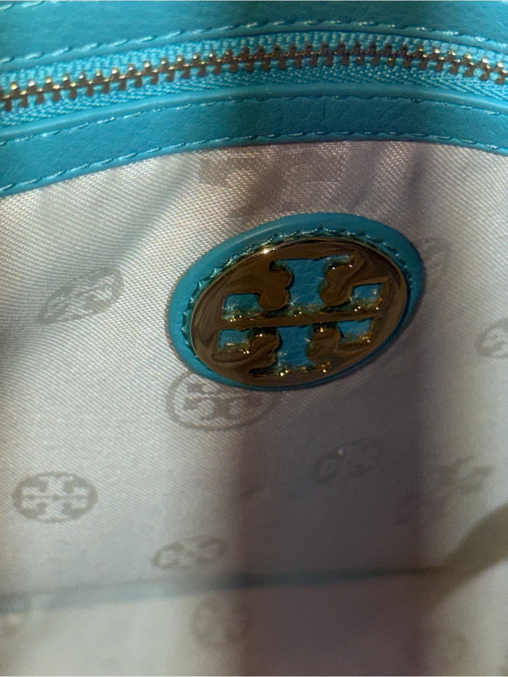 Tory Burch Turquoise 2 way bag and wallet combo! - Picture 10 of 16